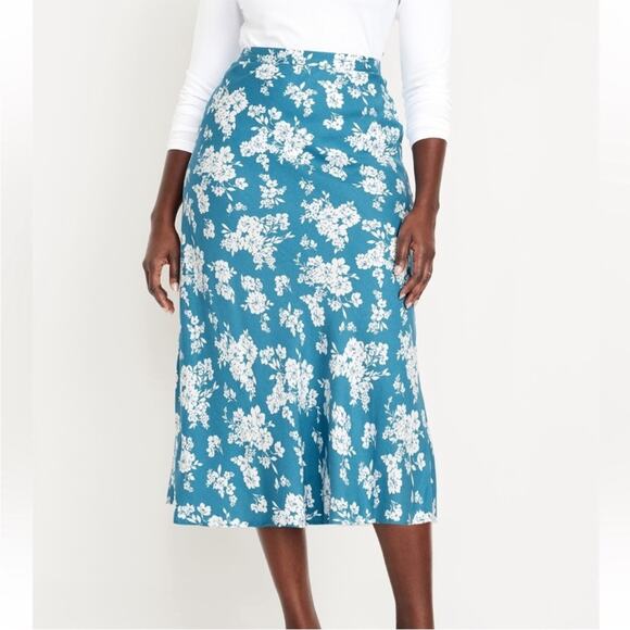 Old Navy Bold Floral Crepe A-Line Midi Skirt - Picture 2 of 11